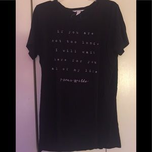Long black Quoted Tshirt